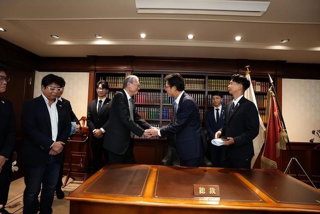 高市早苗后果立刻来了非常不一般瓦力游戏黄国昌窜访日本高调力挺(图14)